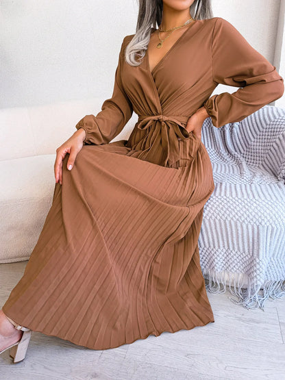 Elegant Pleated Maxi Dress