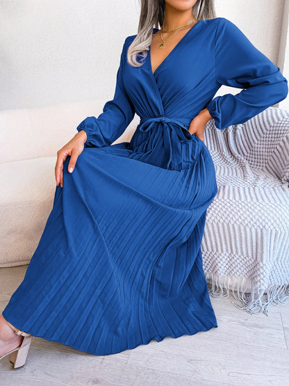 Elegant Pleated Maxi Dress